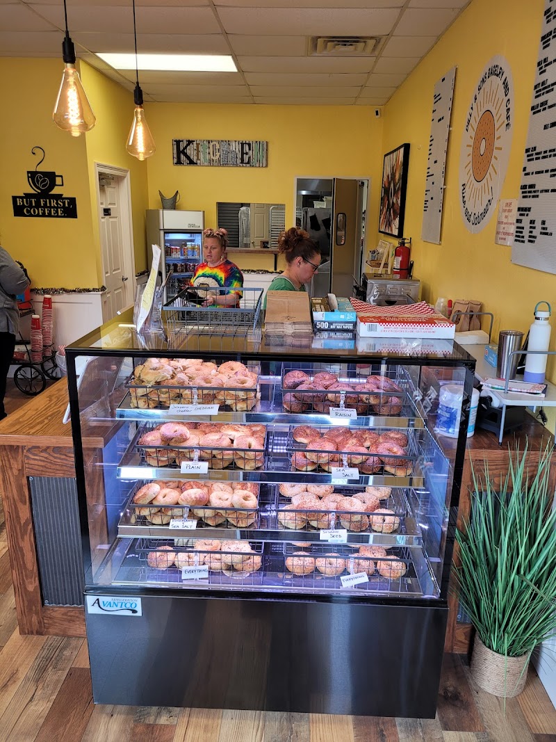 Dilly & Sons Bagelry and Cafe - photo 3