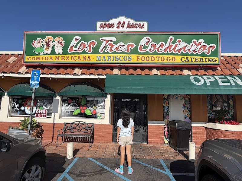 Los Tres Cochinitos - photo 5