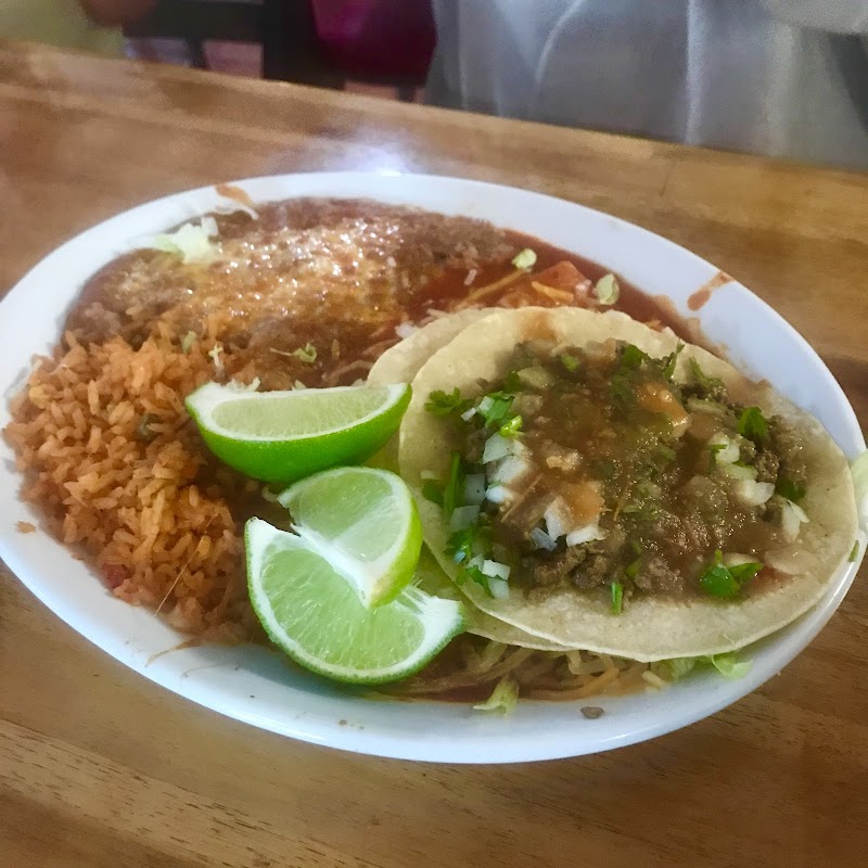 Los Tres Cochinitos - photo 3