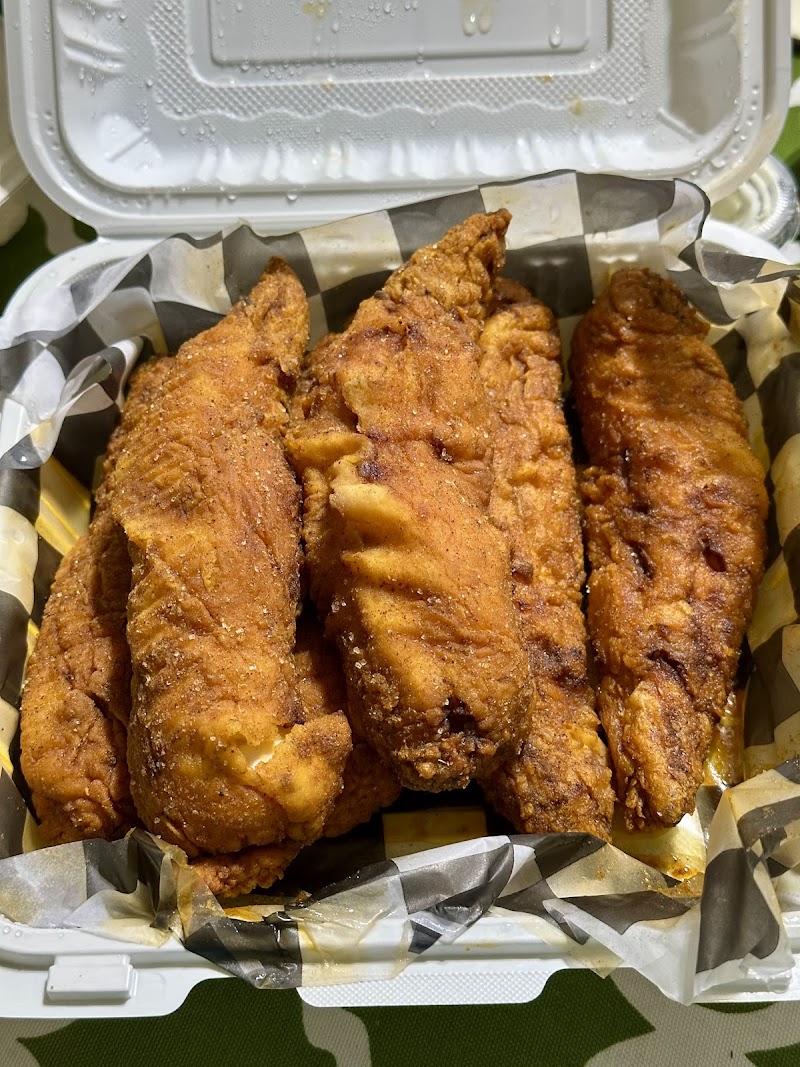 Crazy D's Hot Chicken - photo 3