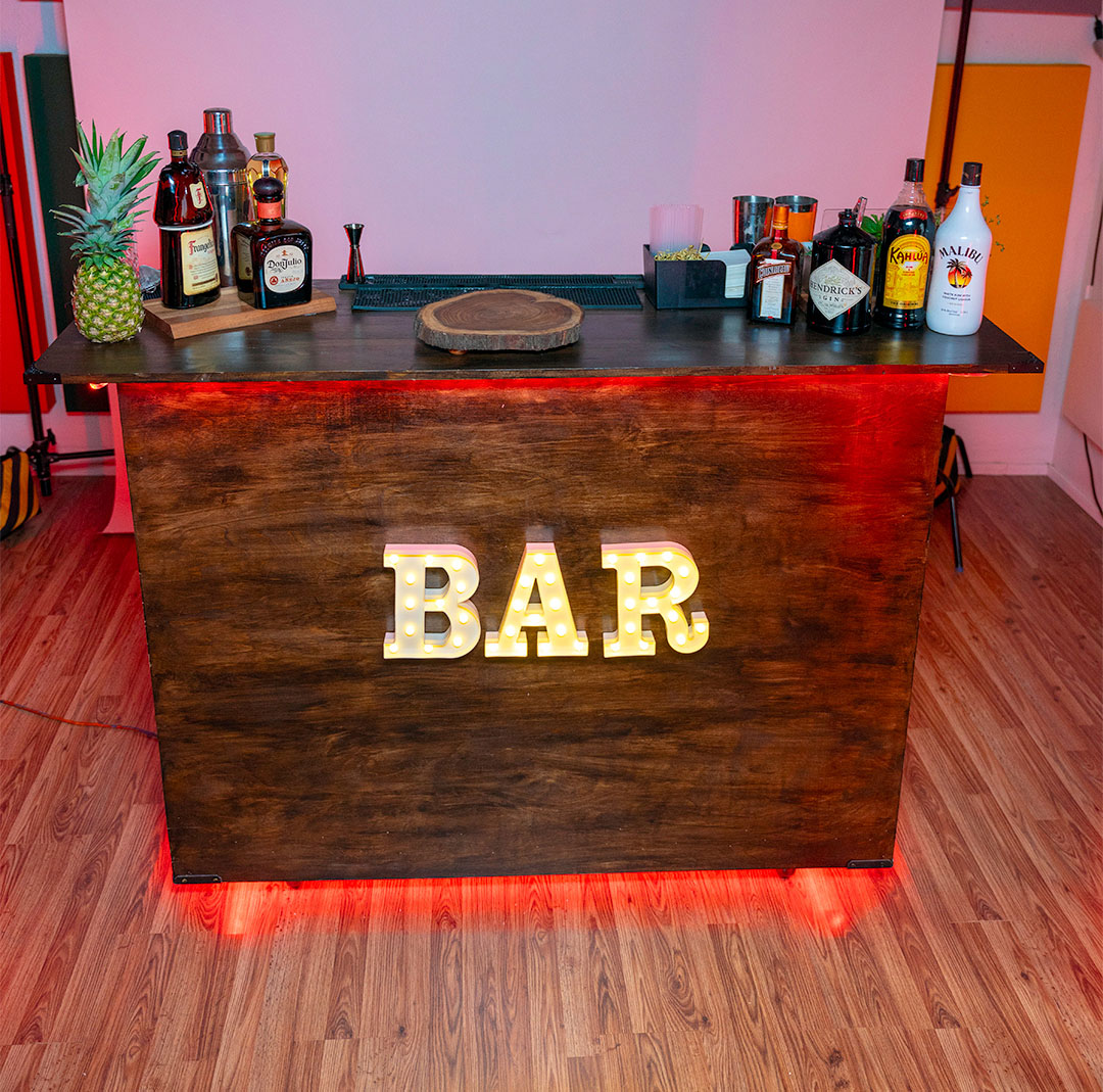 Fire Water Bars Cocktail Catering & Bartending Service - photo 3