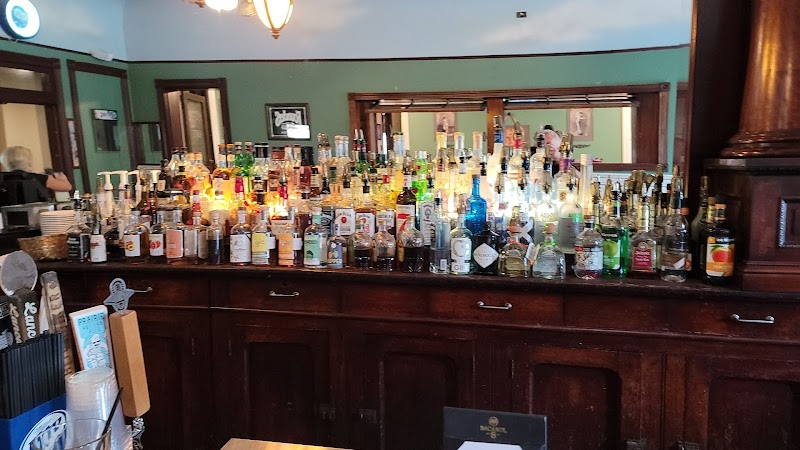 U.S. Hotel Tavern - photo 4