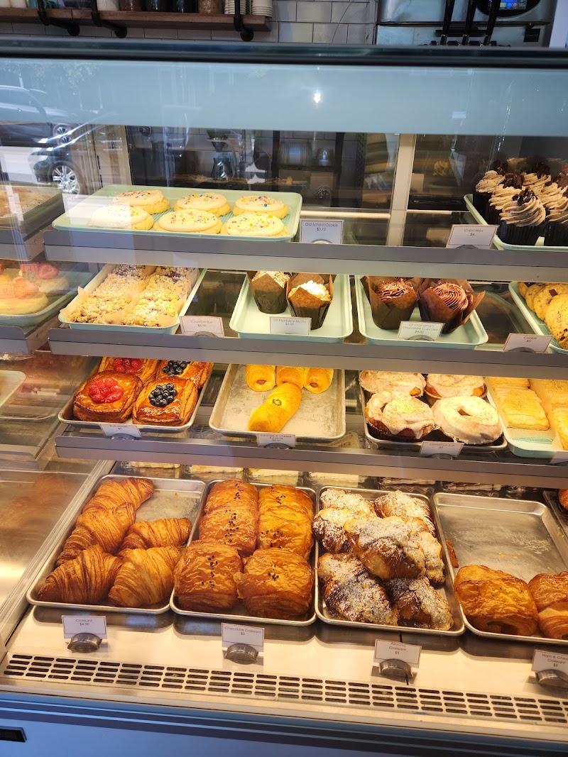 D Bar Bakery & Cafe - Central Park - photo 5