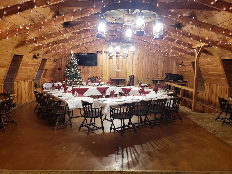 Wagon Box Inn Restaurant & Cabins - photo 2