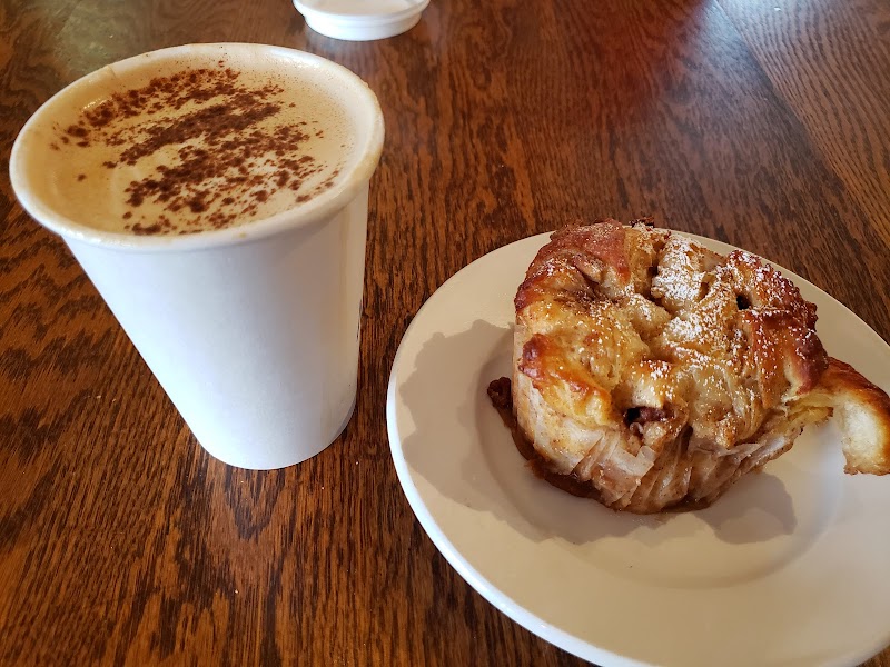 Black Cap Coffee & Bakery - espresso, lattes, sandwiches, pastries - photo 3