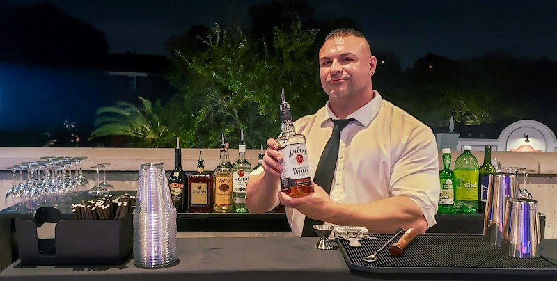 Tampa Bartender - Catering in Oldsmar, Florida