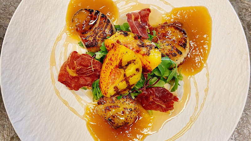 Lure Seafood & Grille - photo 2