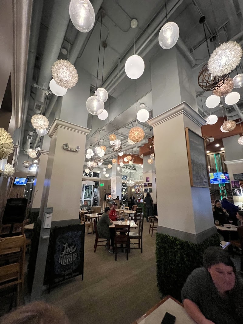 Lure Seafood & Grille - photo 5