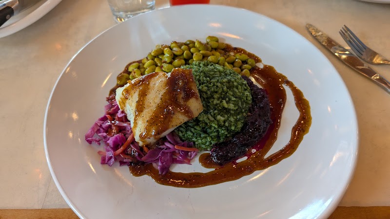 Lure Seafood & Grille - photo 3