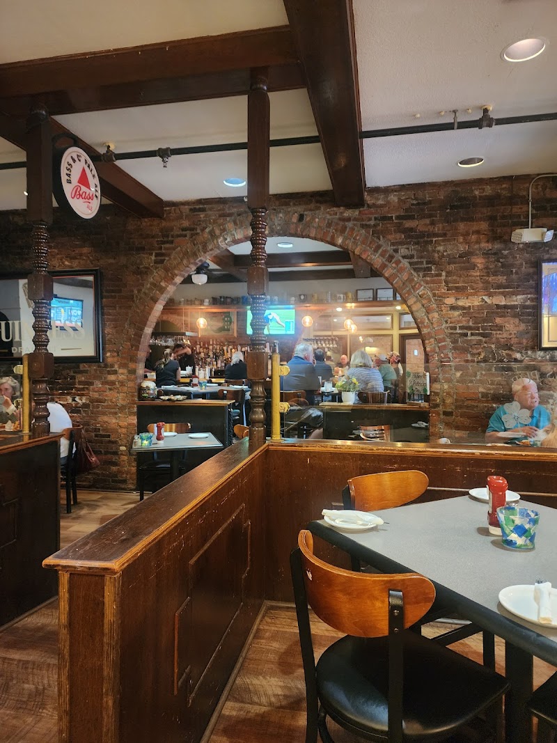 Patrick's Pub - photo 3