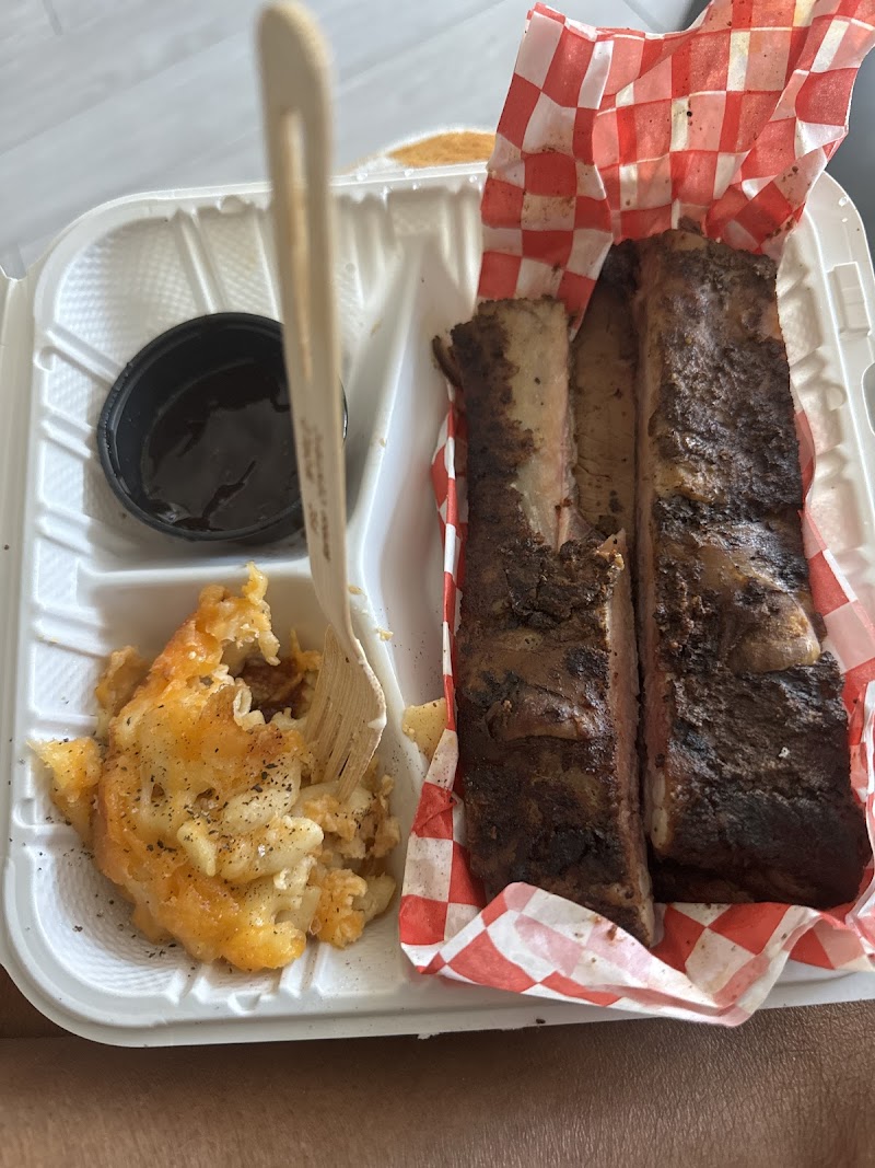 J&D’s BBQ - photo 4