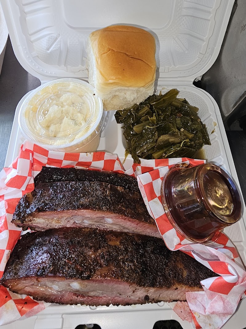 J&D’s BBQ - photo 2