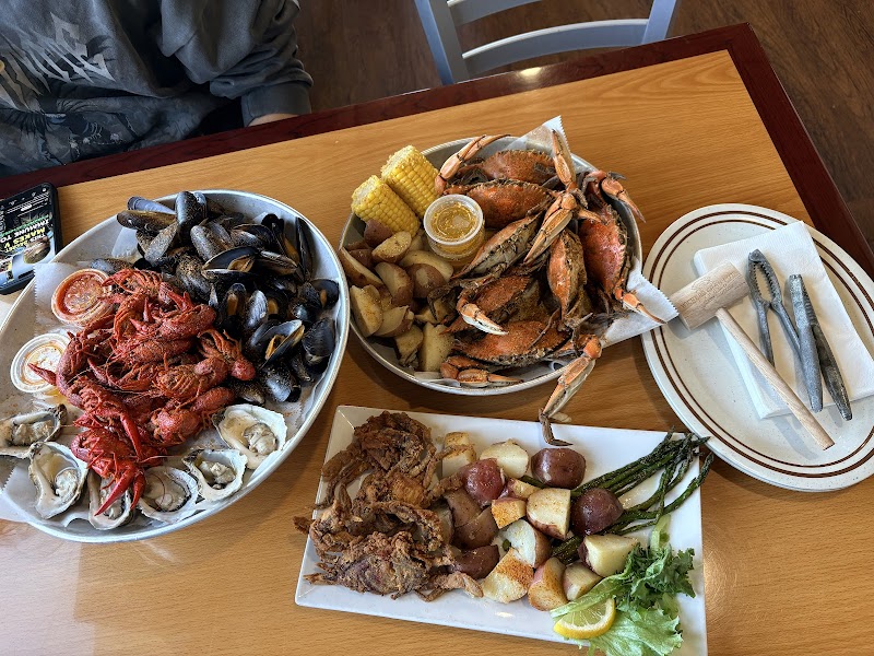 Wicker's Crab Pot Seafood - photo 2