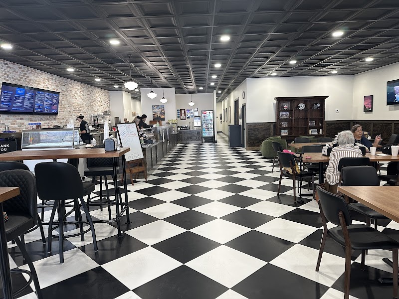 Blue Quail Deli - photo 2
