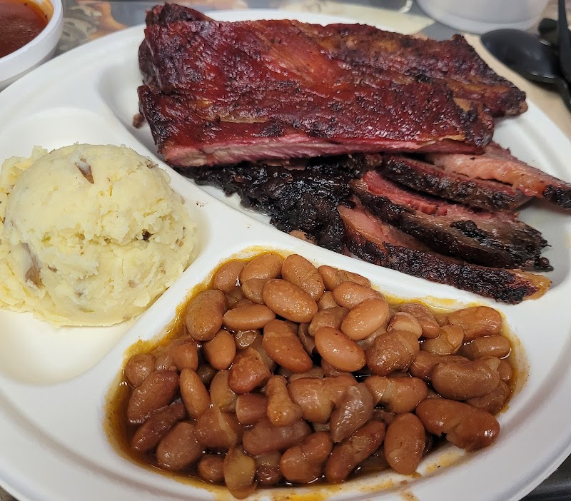 Brian's Bar-B-Q - photo 2