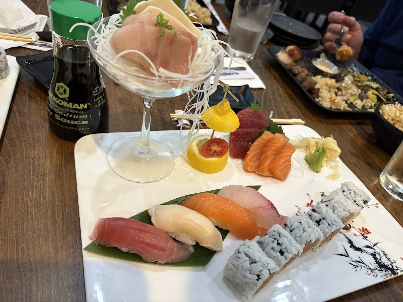 Akagi Sushi & Hibachi - photo 4