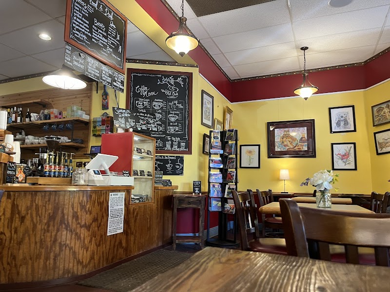 The Old Oak Coffeehouse - photo 3