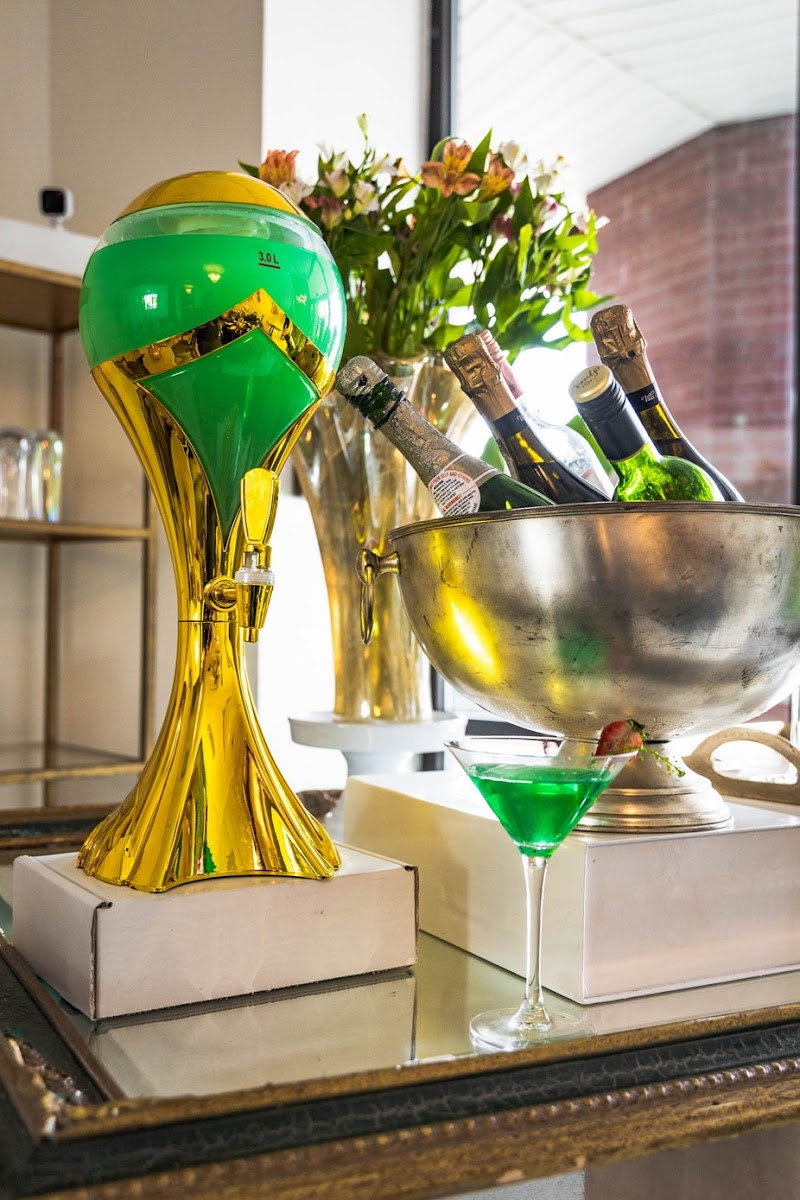 Celeb Studio and Gourmet Graze Catering - photo 4