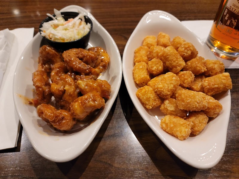 Two Lakes Tavern - Catering in Manitou Beach, Michigan