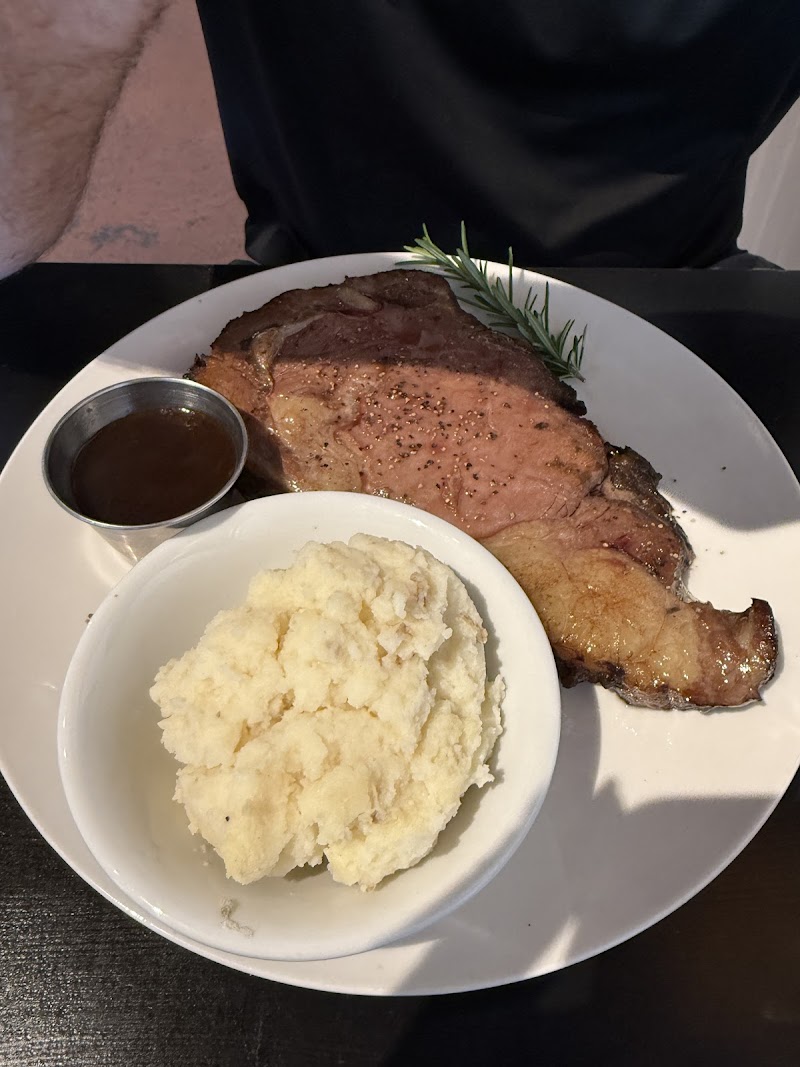 Hunt & Company Restaurant and Catering - photo 3