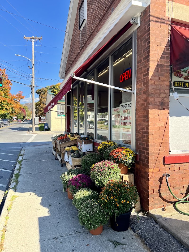 Henry's Market Inc - photo 4