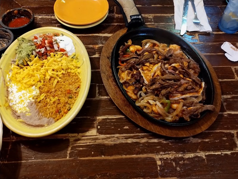 Guadalajara Mexican Restaurant Wheatland - photo 3