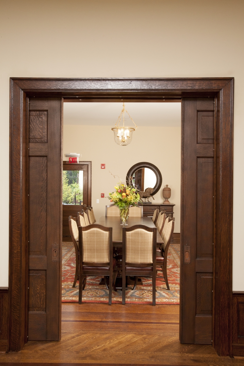 Barrington's White House - photo 4