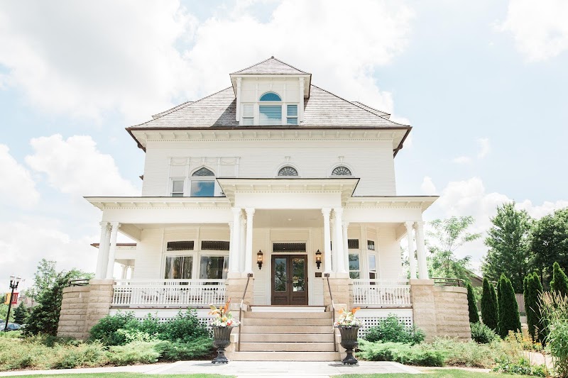 Barrington's White House - Catering in Barrington, Illinois