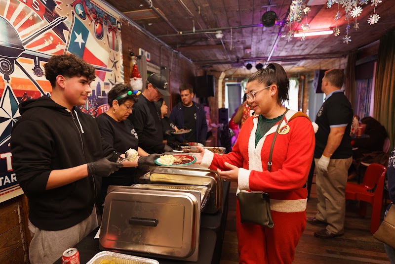 Vito's Chill & Grill LLC - photo 3