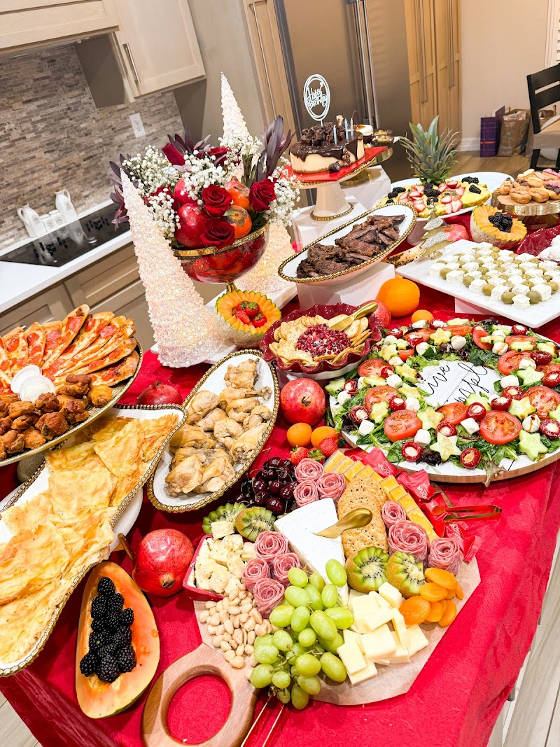 Elegance Balloon and Charcuterie LLC - photo 2