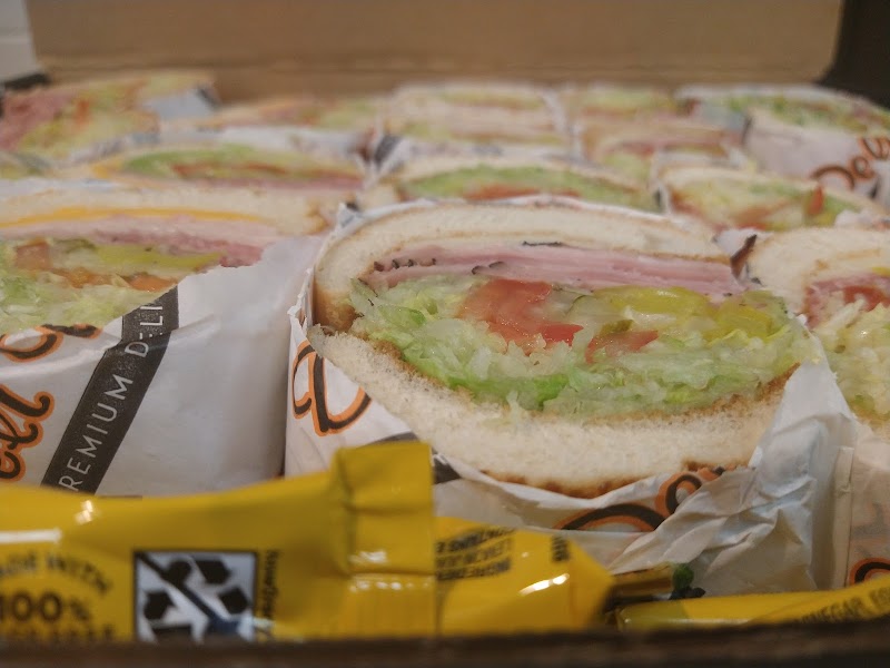 Deli Delicious #17 - Jensen & 99 - photo 4