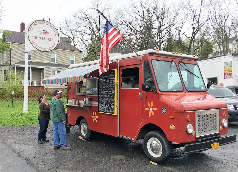 Pippy’s Food Truck - Catering in Round Top, New York
