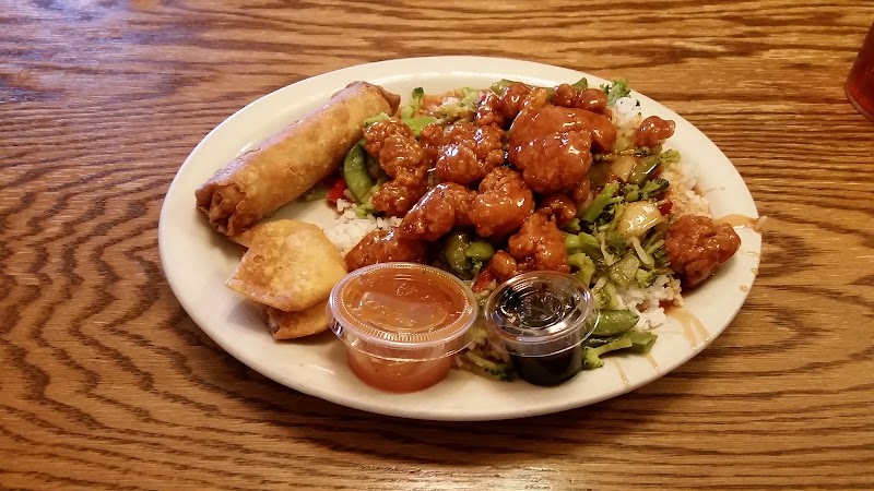 R & B's Family Restaurant - photo 3