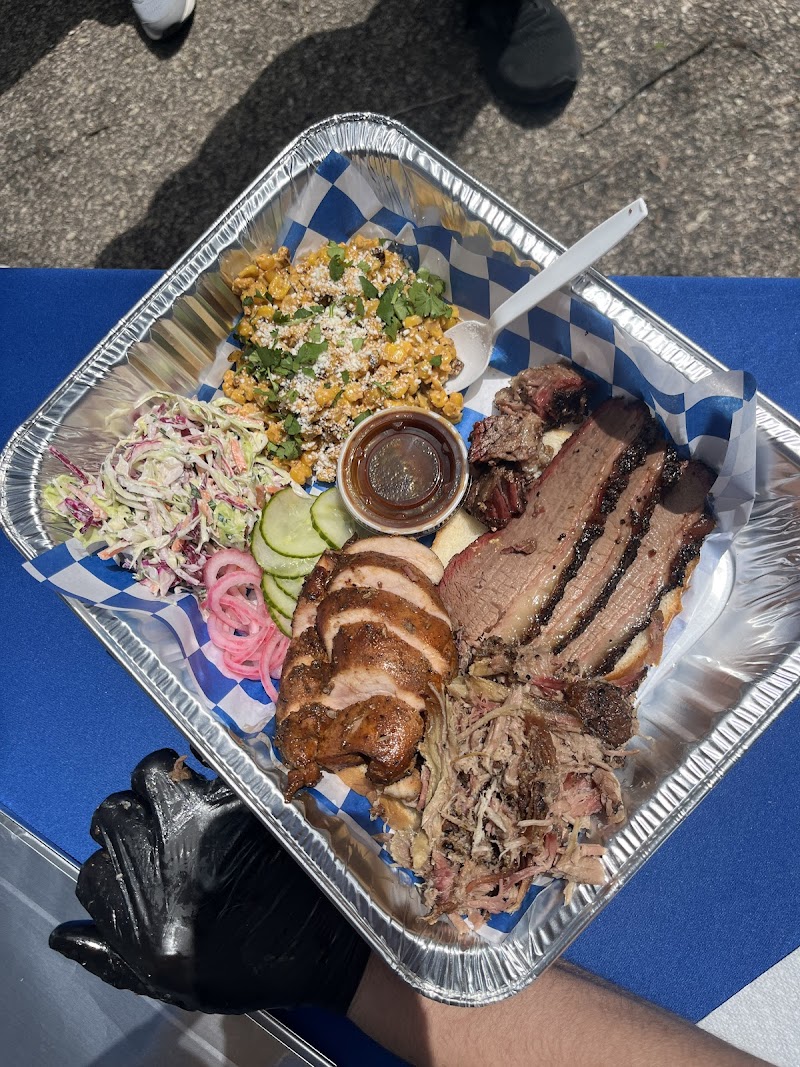 Blue Lid BBQ - photo 2