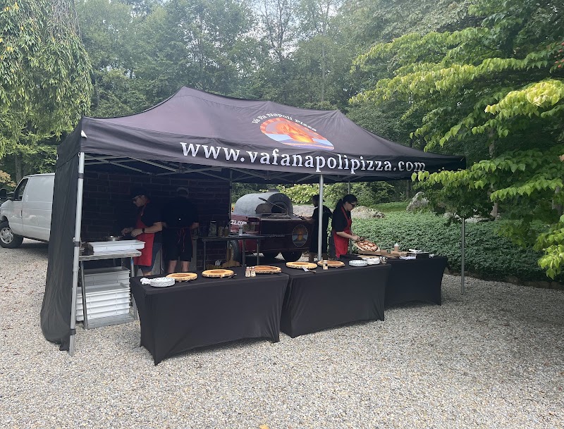 Và Fa Napoli Pizza(pizza truck) - Catering in Annandale, New Jersey