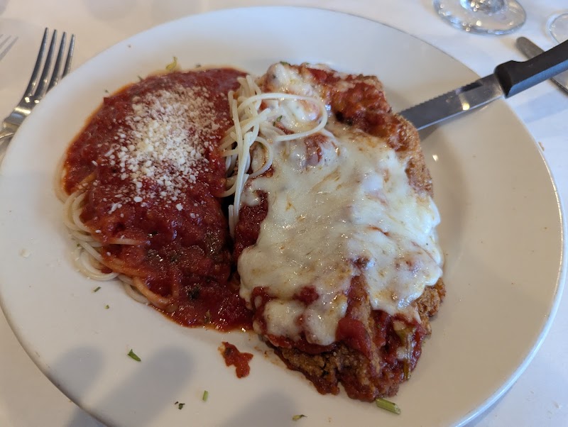 Collettis Dining & Banquets - photo 5