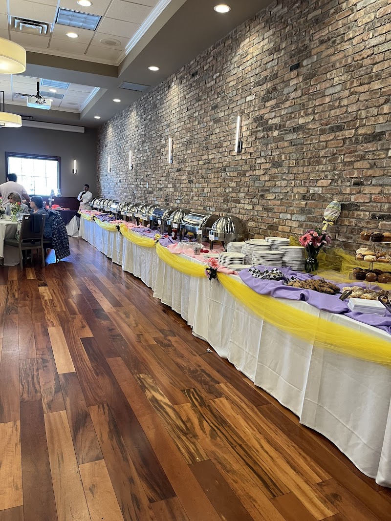 Collettis Dining & Banquets - photo 4