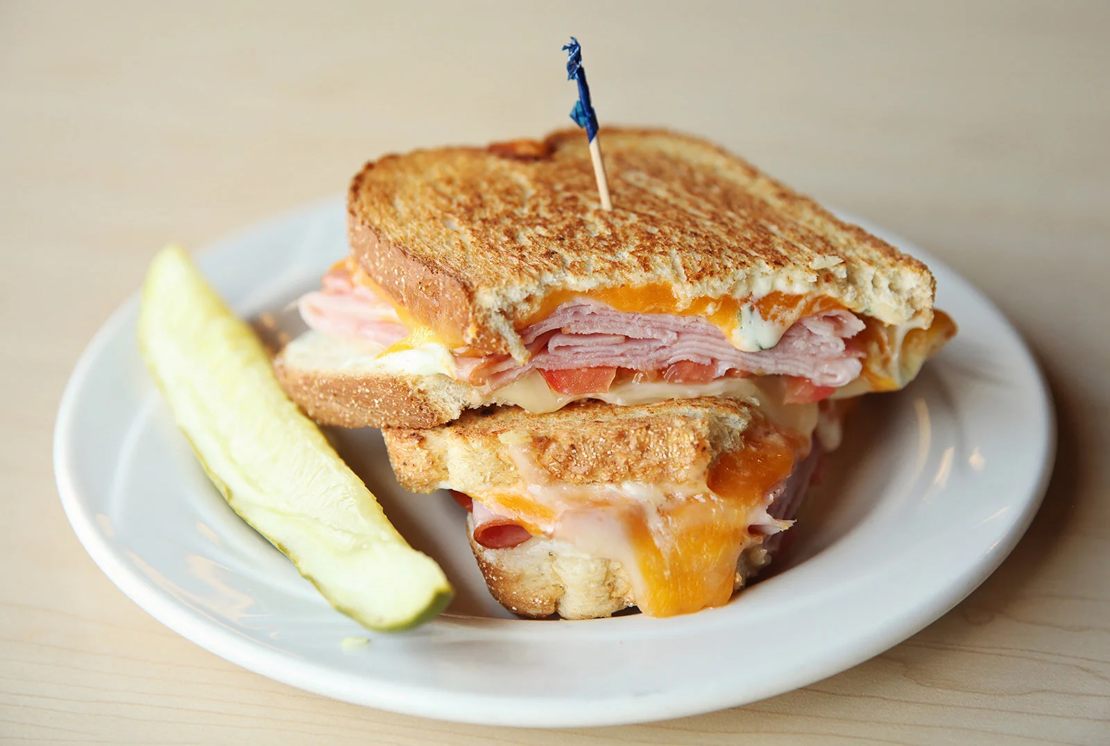 Max & Emily's Eatery - photo 3