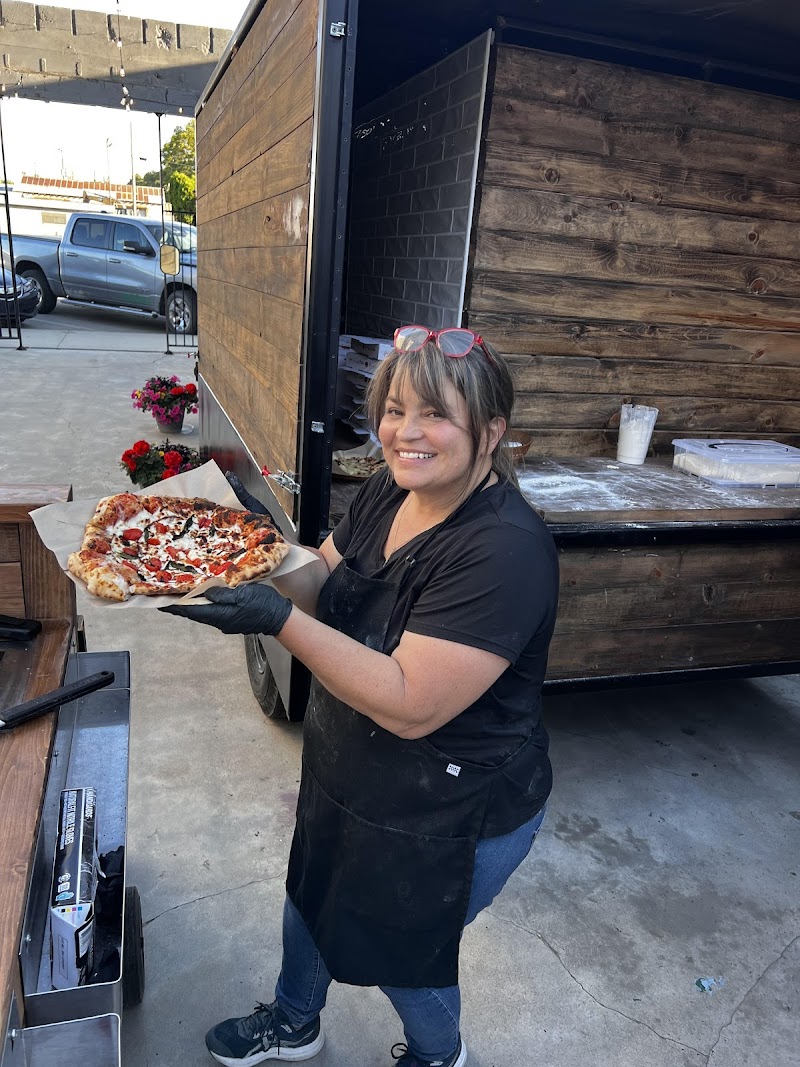 Liberty Lounge and Pizzeria - photo 2