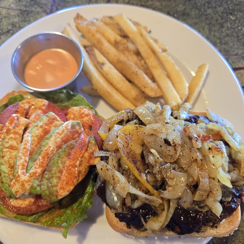 Ginger's Garden Cafe - photo 2