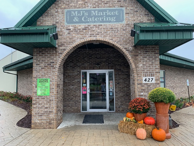 MJ's Market and Catering - photo 2