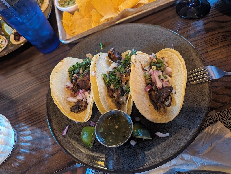Guacamole Catering & Food Truck - photo 2