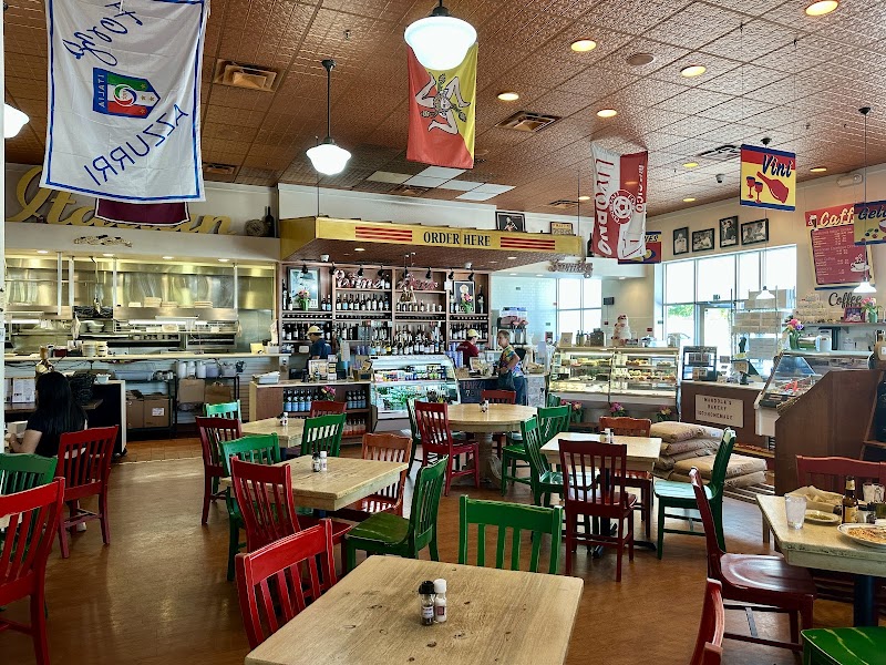Mandola's Italian Kitchen - photo 3