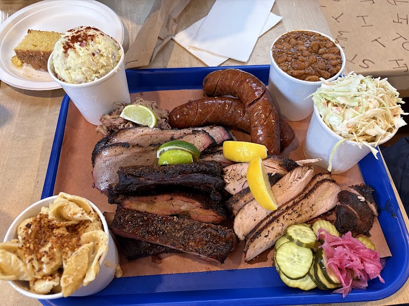 Blondie's Barbecue - photo 2