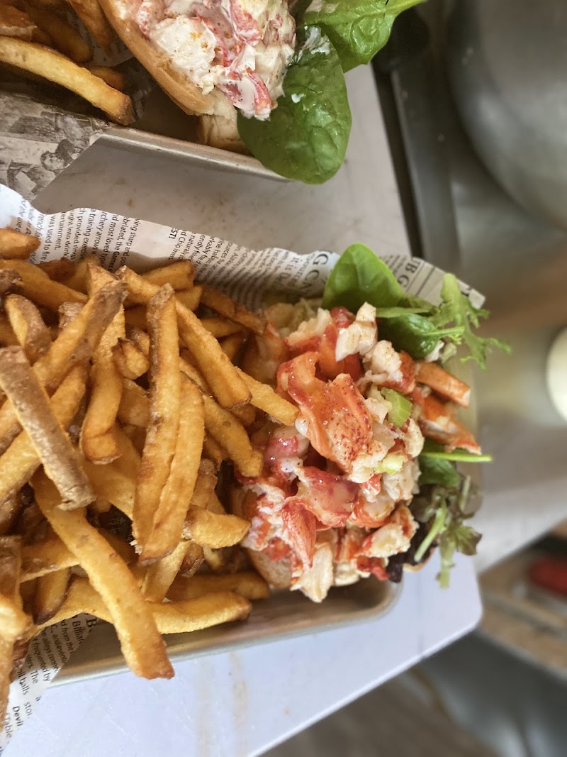 Hotty's Eats - photo 3
