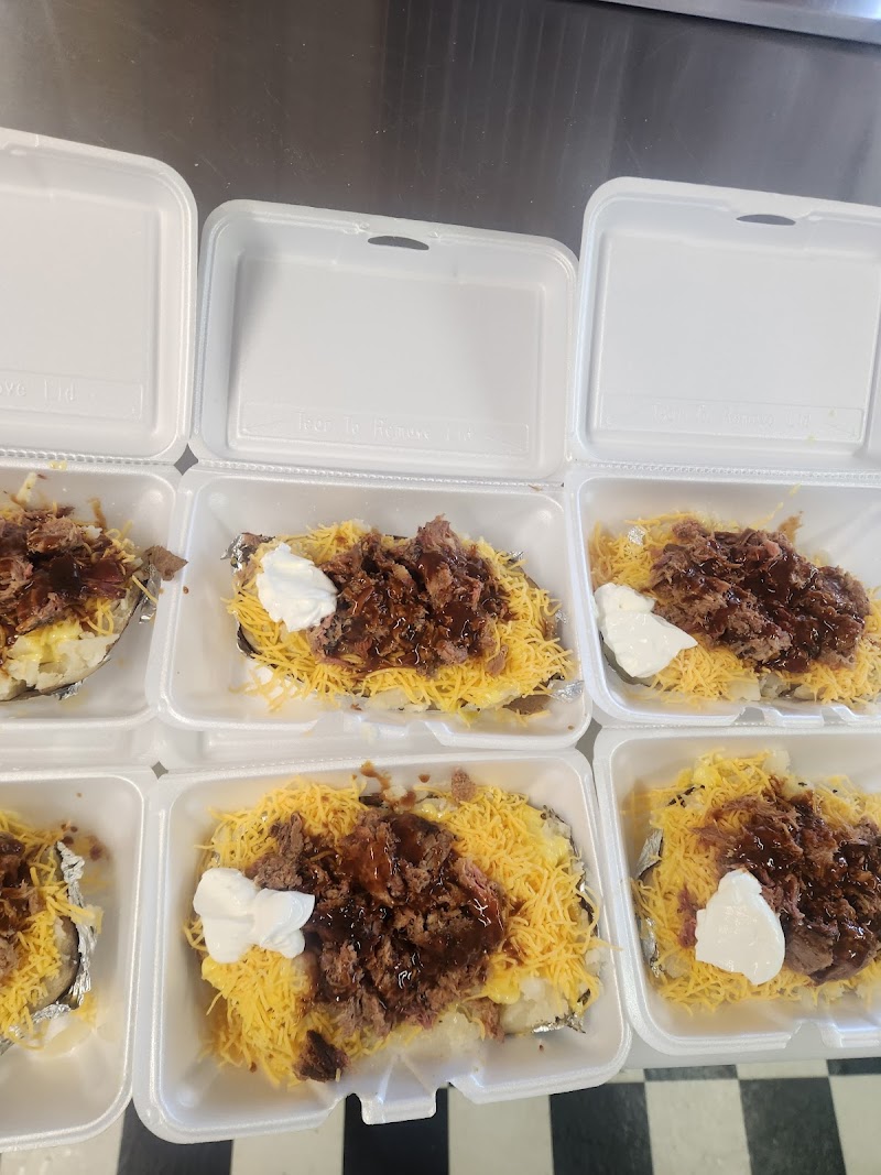 J&S BBQ / CATERING - photo 3