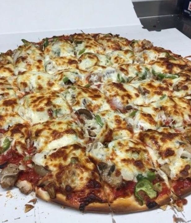 Sal's Pizza Company - photo 5