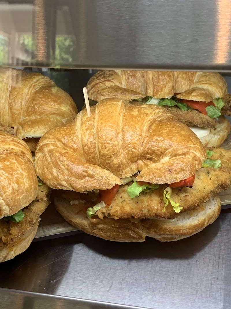 D'eliana Market, Deli & Catering - photo 4