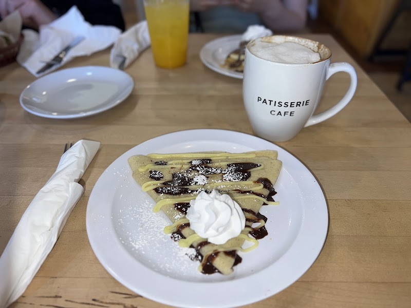Patisserie Cafe - photo 4