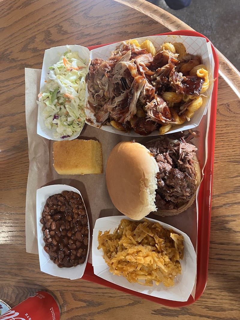 PB&J's BBQ - photo 5